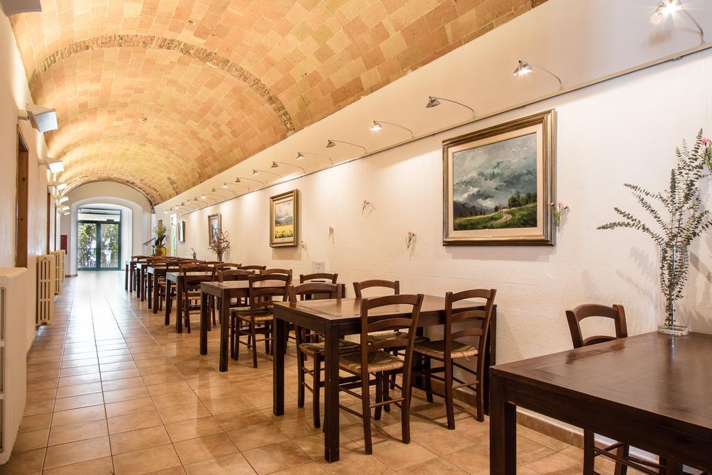מלון מאדרמאניה Hostatgeria Restaurant Els Angels מראה חיצוני תמונה