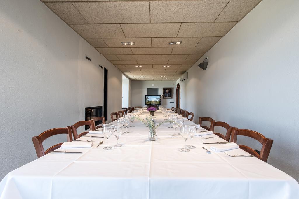 מלון מאדרמאניה Hostatgeria Restaurant Els Angels מראה חיצוני תמונה